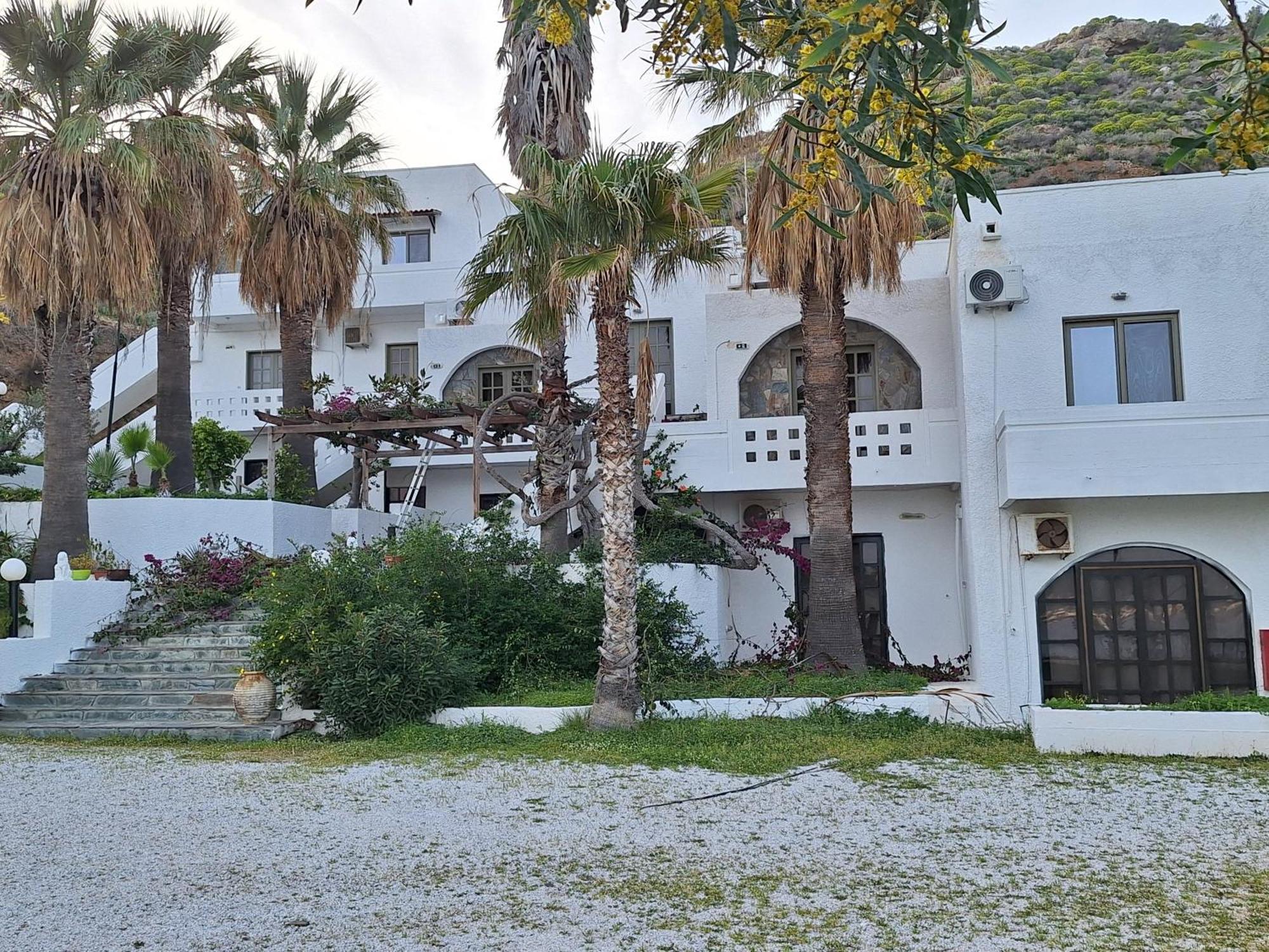 Delfini Apartments Kissamos Bagian luar foto